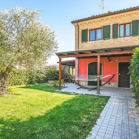 Beautiful Home In Porto Recanati With Wifi Exterior photo